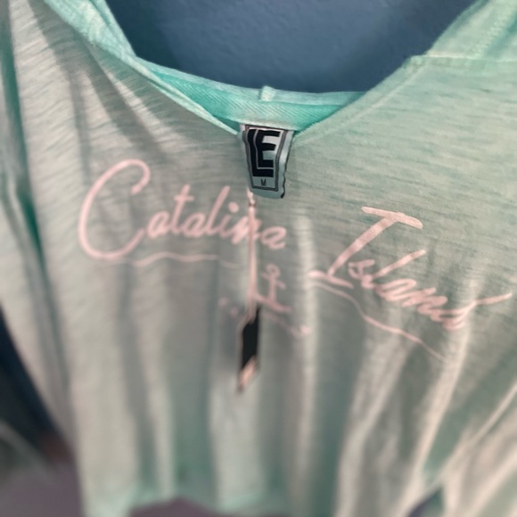 Brand new Catalina island long sleeve shirt with hoodie - Picture 2 of 4